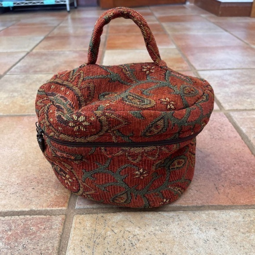 Tapestry travel bag